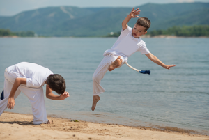 Capoeira Kindertraining ZiM Poing